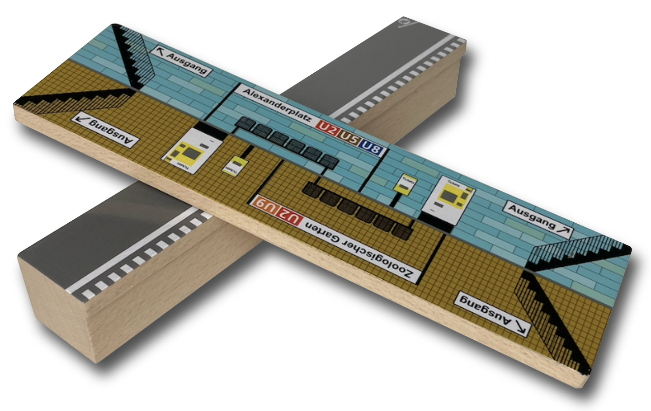 Holz U-Bahn Station Berlin Alexanderplatz-Zoologischer Garten