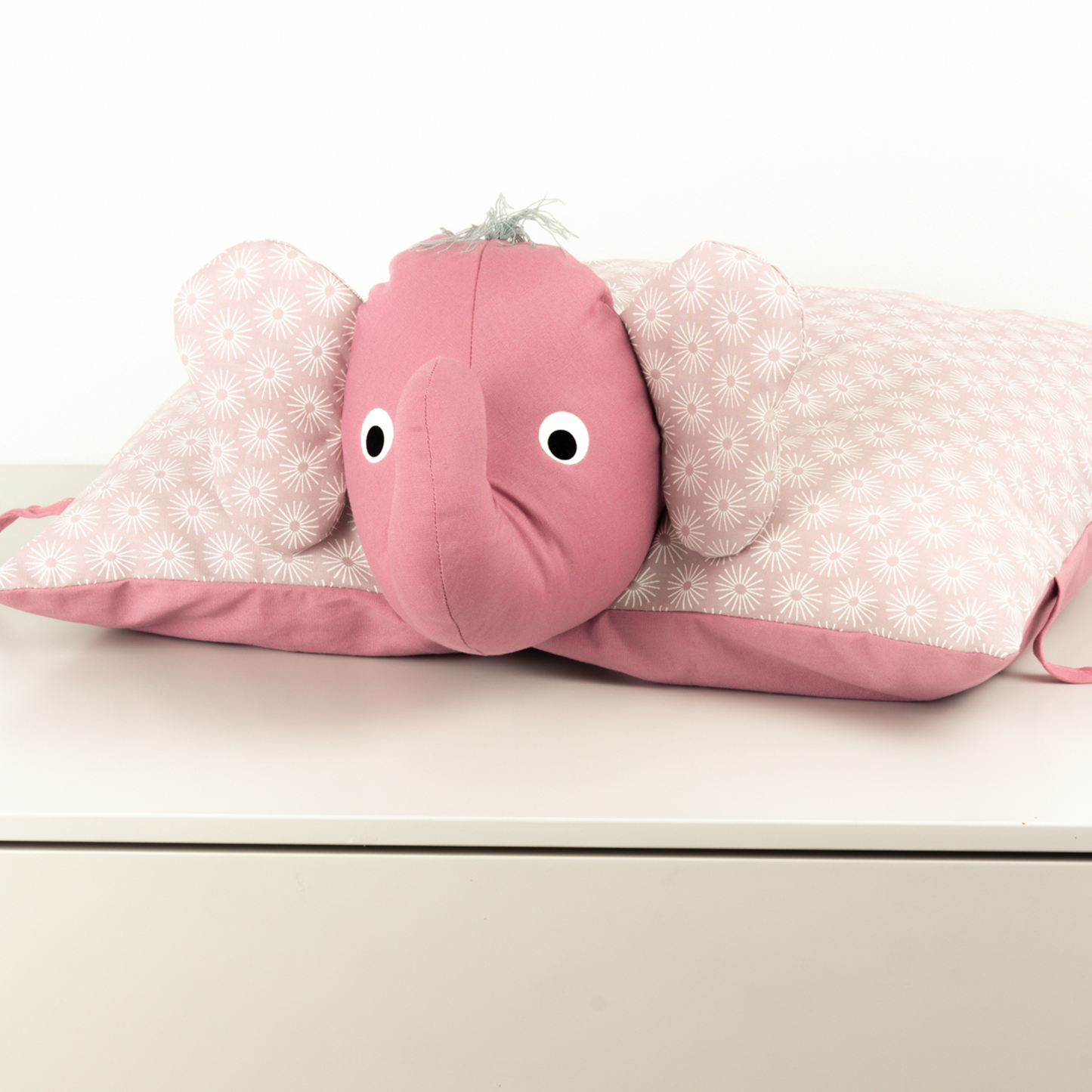 Kuscheltier / Kissen Elefant Rosé Blumen - Puder, personalisiert